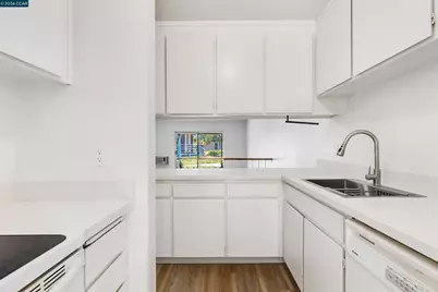 1731 Ellis St #16, Concord, CA 94520 - Photo 8