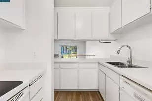 1731 Ellis St, Concord, CA 94520 - Photo 8