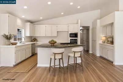 2219 Colonial Ct, Discovery Bay, CA 94505 - Photo 4