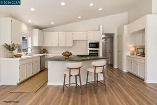 2219 Colonial Ct, Discovery Bay, CA 94505 - Photo 4