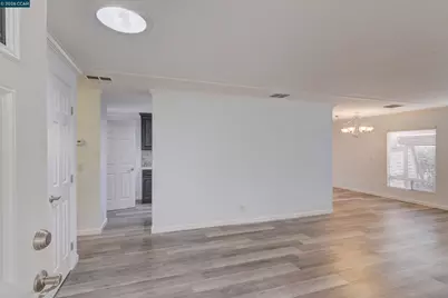 2287 Dalis Dr #169, Concord, CA 94520 - Photo 12