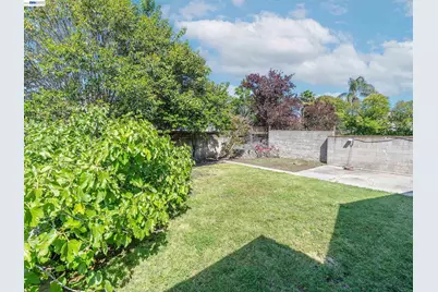 21835 Redwood Rd, Castro Valley, CA 94546 - Photo 24
