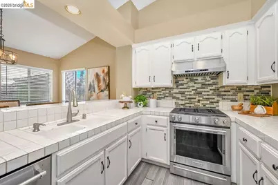 733 Sienna Ln, Brentwood, CA 94513 - Photo 10