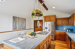 23762 Hutchinson Rd, Los Gatos, CA 95033 - Photo 6