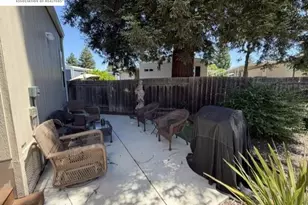 3263 Vineyard Ave, Pleasanton, CA 94566 - Photo 30