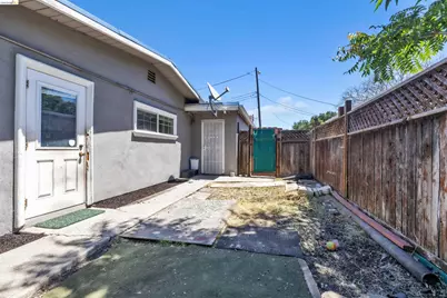 2631 Mayfair Ave, Concord, CA 94520 - Photo 24