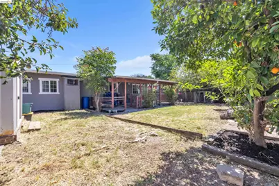 2631 Mayfair Ave, Concord, CA 94520 - Photo 20