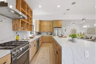 546 61st St, Oakland, CA 94609 - Photo 16