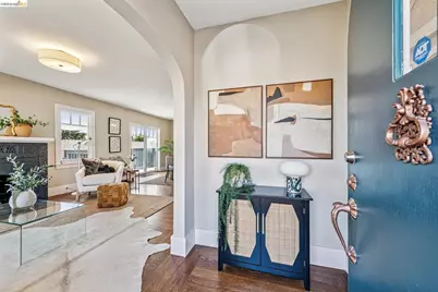 2633 22nd Ave, Oakland, CA 94606 - Photo 4