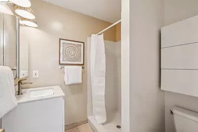 2817 Stanton St, Berkeley, CA 94702 - Photo 24