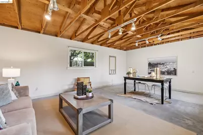 2817 Stanton St, Berkeley, CA 94702 - Photo 52