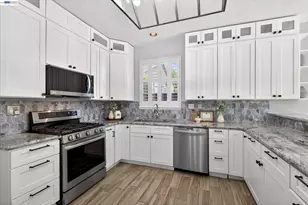 2038 Mulberry Common, Livermore, CA 94551 - Photo 6