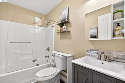 2038 Mulberry Cmn, Livermore, CA 94551 - Photo 28