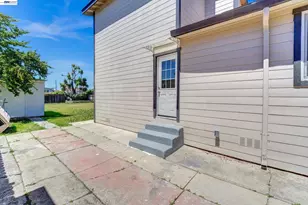 6225 Harmon Ave, Oakland, CA 94621 - Photo 30