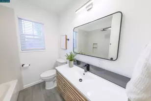 3085 Stanton Cir, Carmichael, CA 95608 - Photo 20