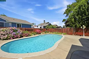 233 Belfiore Ln, Windsor, CA 95492 - Photo 16
