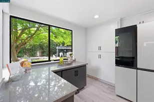 360 Flaming Oak Dr, Pleasant Hill, CA 94523 - Photo 18
