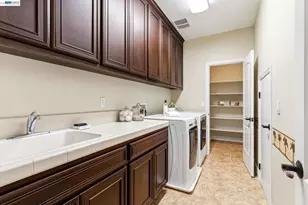 3734 Mohr Ave, Pleasanton, CA 94588 - Photo 46