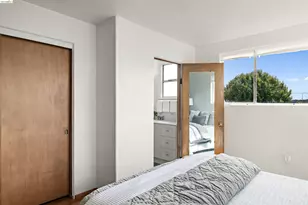910 Pierce St, Albany, CA 94706 - Photo 12