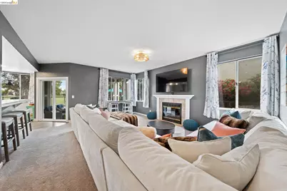 2147 Saint Andrews Ct, Discovery Bay, CA 94505 - Photo 14