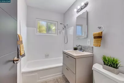 1162 Francine Ct, Concord, CA 94518 - Photo 18