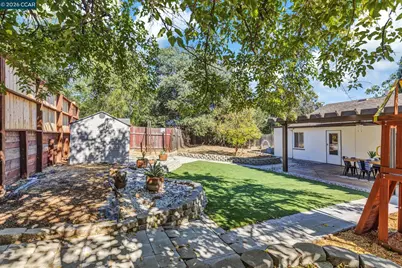 1162 Francine Ct, Concord, CA 94518 - Photo 34