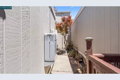 6451 Parklane Plz, Martinez, CA 94553 - Photo 2