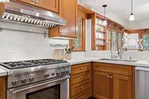 6401 Benvenue Ave, Oakland, CA 94618 - Photo 10