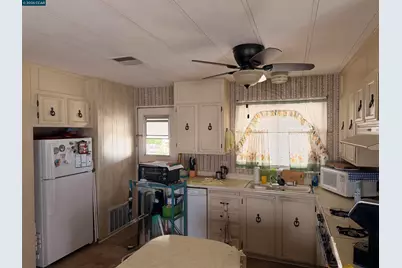 73 Donald Ln, Concord, CA 94518 - Photo 14
