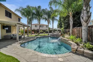 2057 Saffron Ct, Brentwood, CA 94513 - Photo 38