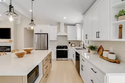 1121 P St, Livermore, CA 94551 - Photo 14