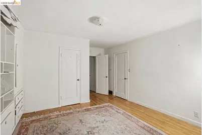 6350 Hillmont Dr, Oakland, CA 94605 - Photo 16