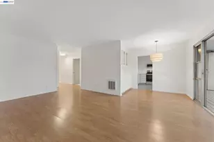 339 Broadway, Alameda, CA 94501 - Photo 6