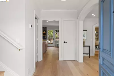 618 Mountain Blvd, Oakland, CA 94611 - Photo 4