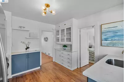 274 Staples Ave, San Francisco, CA 94112 - Photo 10