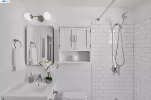 274 Staples Ave, San Francisco, CA 94112 - Photo 32