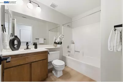 1379 Chateau Cmn, Livermore, CA 94550 - Photo 20