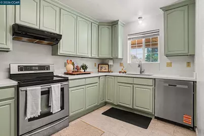 3570 Somerset Ave, Castro Valley, CA 94546 - Photo 10