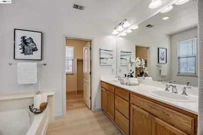221 Dutra Vernaci Dr., Union City, CA 94587 - Photo 22