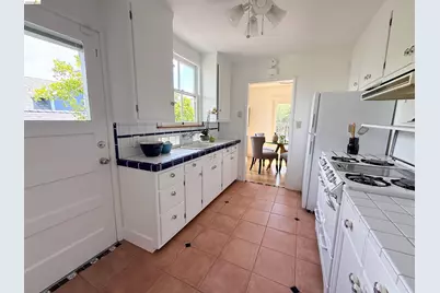 1419 Northside Ave #B, Berkeley, CA 94702 - Photo 10