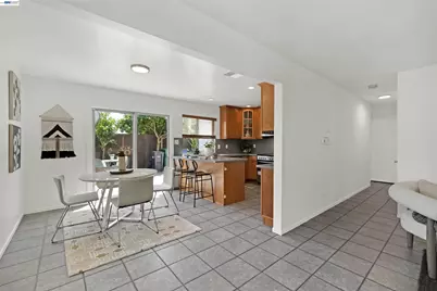 27818 Del Norte Ct, Hayward, CA 94545 - Photo 10