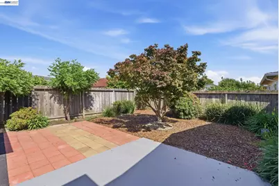 18160 Hunter Ave, San Lorenzo, CA 94541 - Photo 32