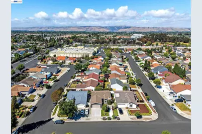 39052 Levi St, Newark, CA 94560 - Photo 42