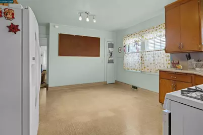2209 35th Ave, Oakland, CA 94601 - Photo 10