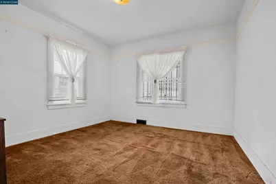 2209 35th Ave, Oakland, CA 94601 - Photo 12