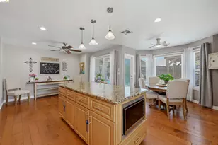 8245 Auberry Drive, Sacramento, CA 95828 - Photo 18