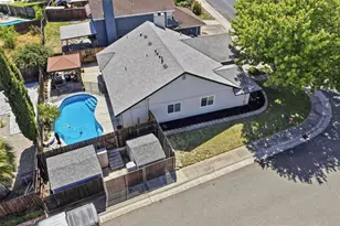8245 Auberry Drive, Sacramento, CA 95828 - Photo 6