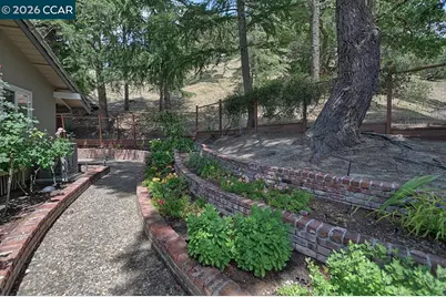 3018 Bradbury Dr, Lafayette, CA 94549 - Photo 40