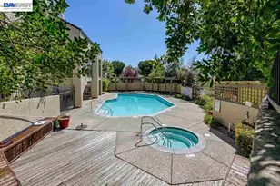 715 Heath Ct, Hayward, CA 94544 - Photo 4