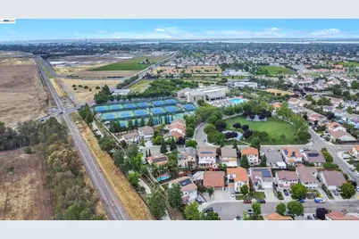 90 Bergamot Ct, Oakley, CA 94561 - Photo 30